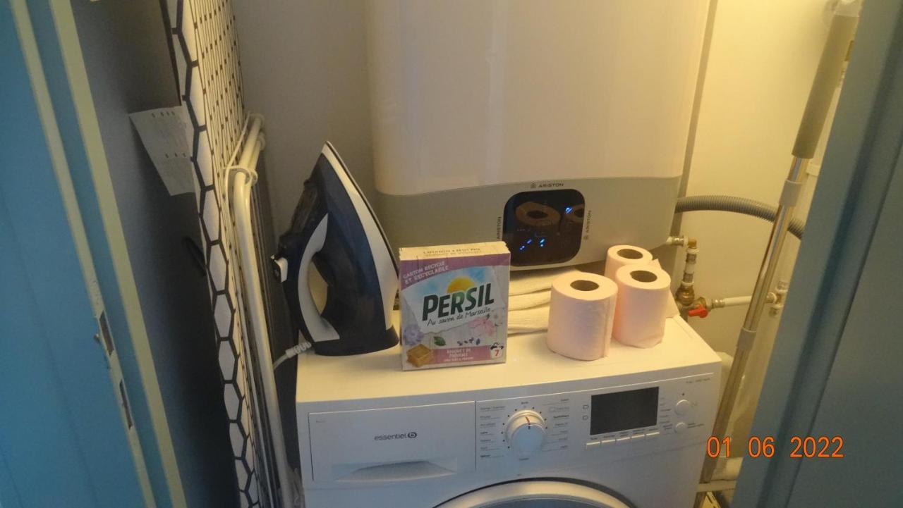 Au Coeur Du Vieux Toulon Au Calme Appartement Renove Climatise Confortable Etage Eleve Avec Ascenseur Proche Parking Et Toutes Commodites Exterior foto