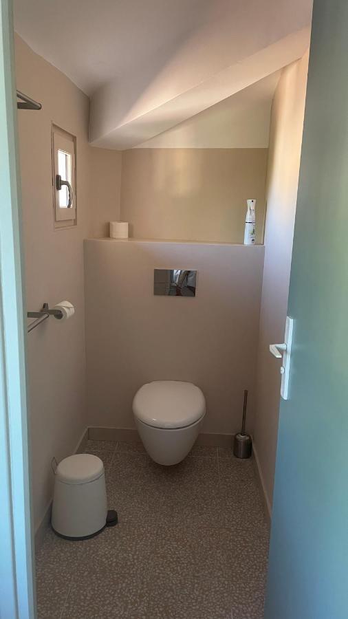 Au Coeur Du Vieux Toulon Au Calme Appartement Renove Climatise Confortable Etage Eleve Avec Ascenseur Proche Parking Et Toutes Commodites Exterior foto